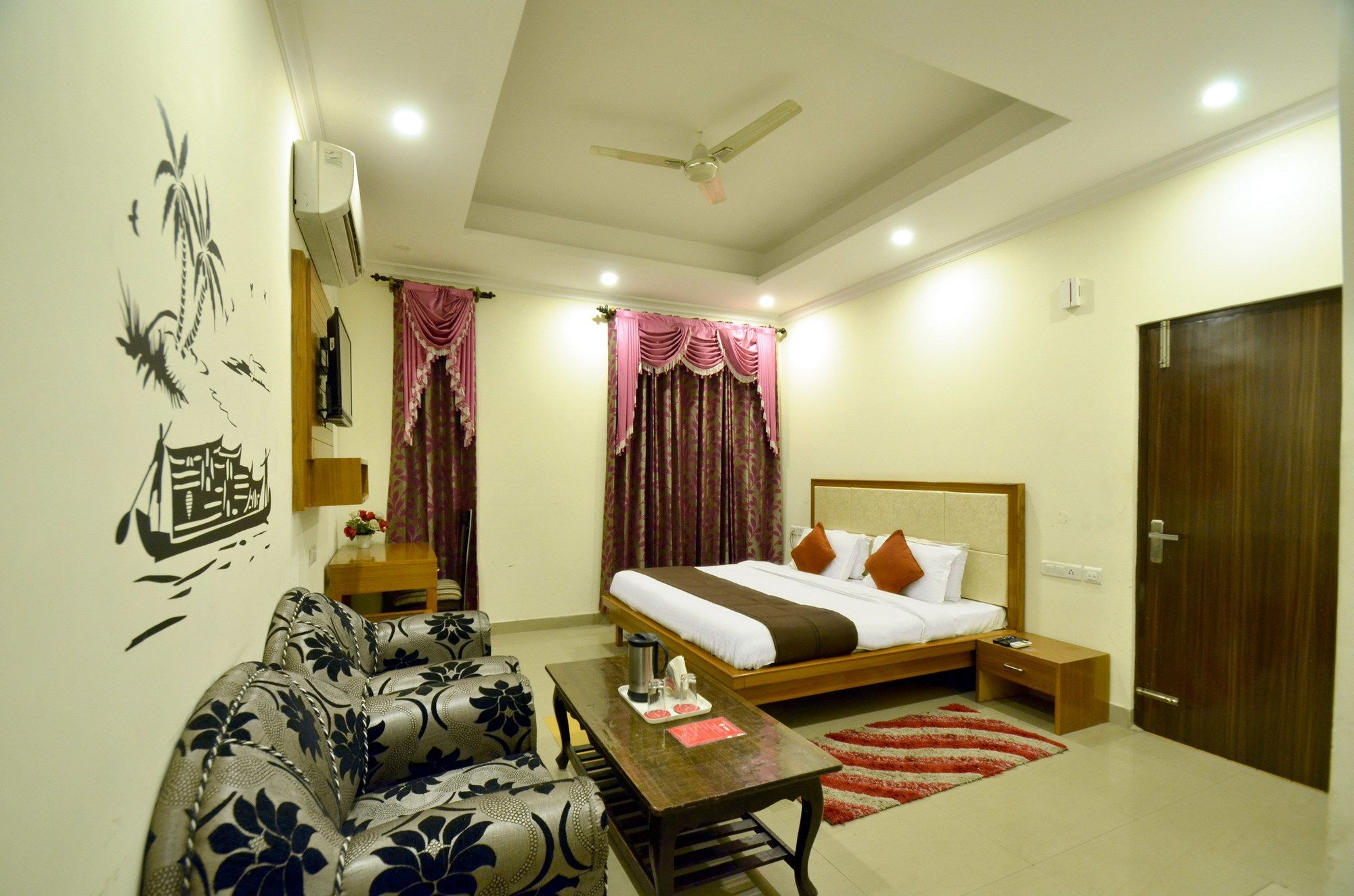 Oyo 5190 Hotel Golden Inn Chandīgarh Dış mekan fotoğraf